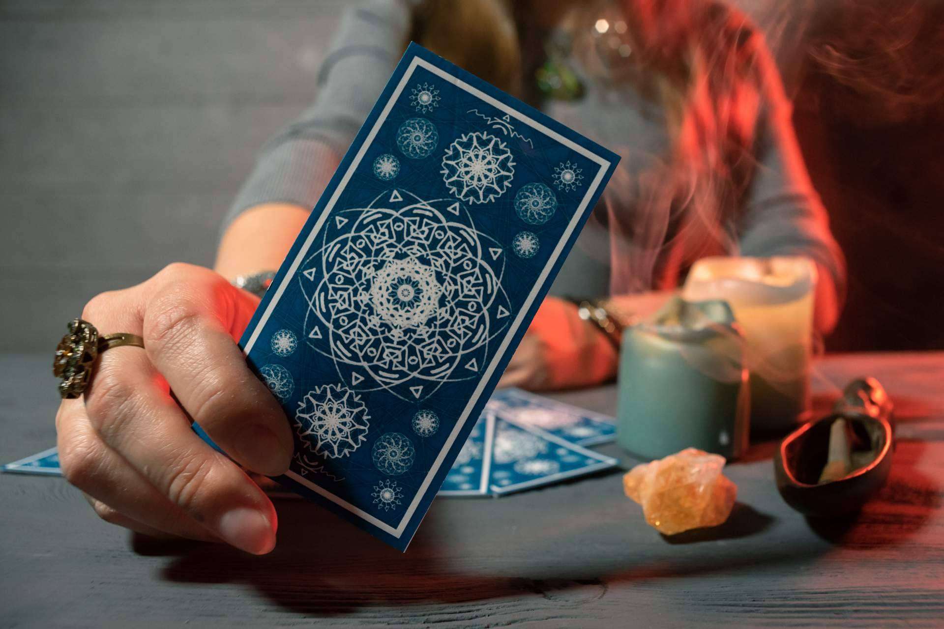 Leotarot explica por qué son tan frecuentes las búsquedas de tarot gratis