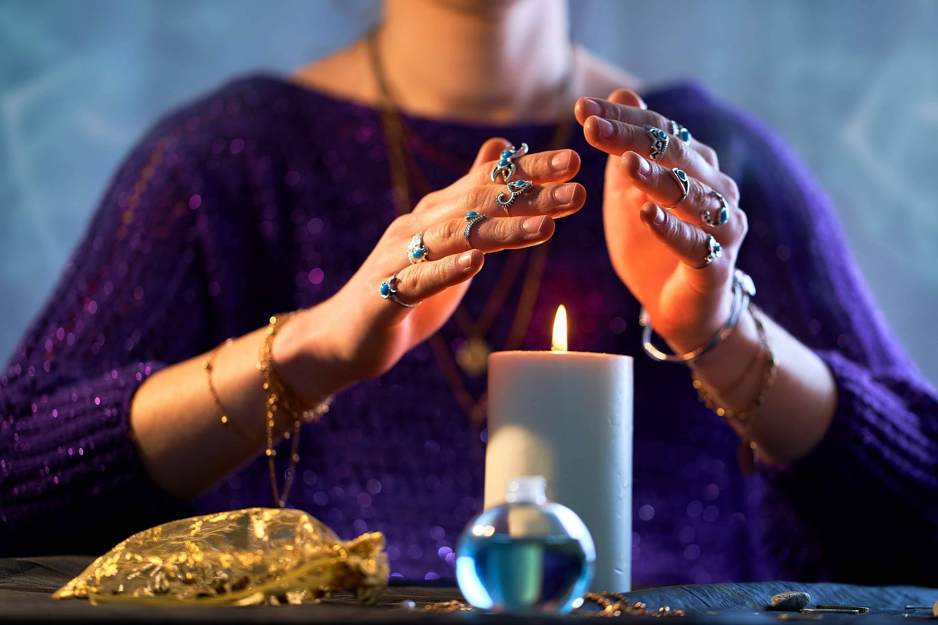 Descubrir el mensaje de las velas cuando queman en la tienda de velas Bindi