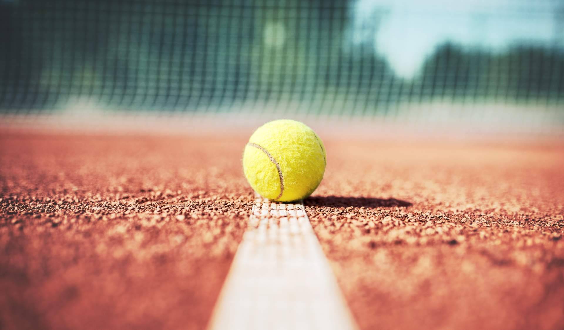 Tipsters del tenis; consejos clave para apuestas exitosas en la raqueta